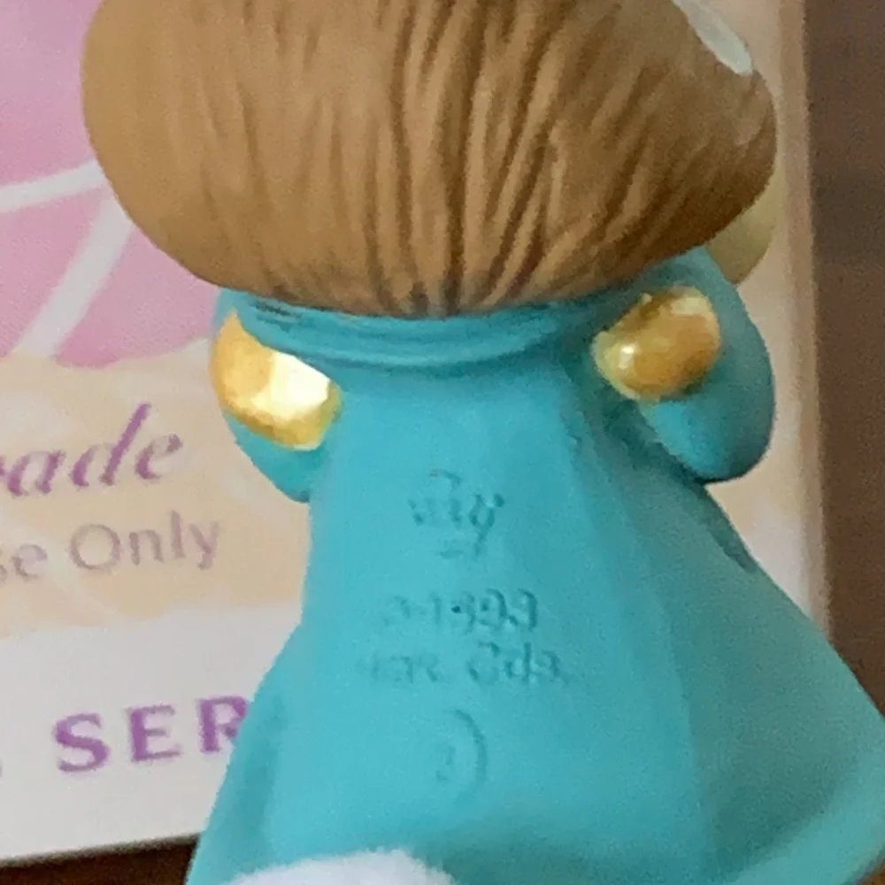 Hallmark Keepsake Ornaments 1994 Easter Parade #3 - Original Box and Wrapping!
